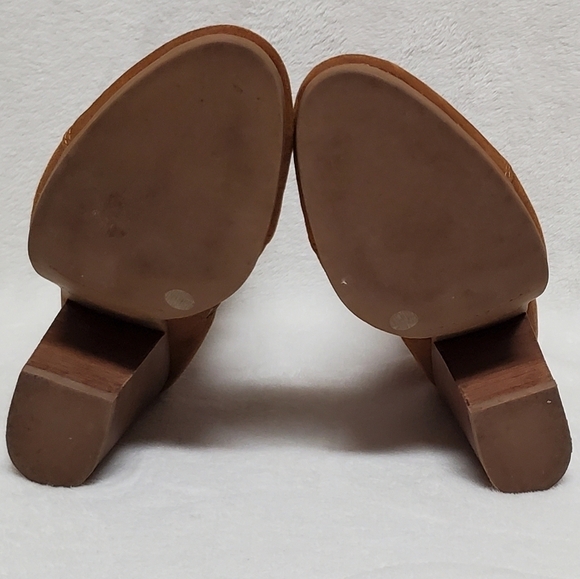 LUCKY Brand Lauren Caramel Suede Stacked Block Heel Buckle Strap Ankle Booties - Picture 15 of 16